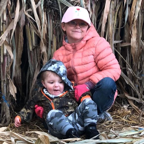 Meet your Posher, Shawna - Picture 1 of 1